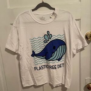 NWT environmentalist cropped t shirt